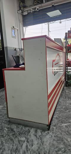 shop cash counter