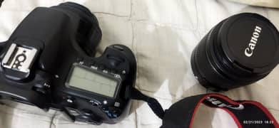 Canon 60D With 18-55 kit lens 10/10 condition