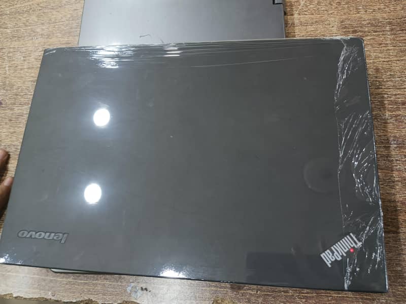  ThinkPad T450 | Solid Build, Smooth Speed! 3