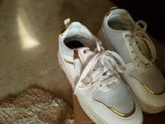women joggers