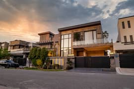 10 MARLA WELL DESIGN HOUSE FOR SALE IN DHA PHASE 5