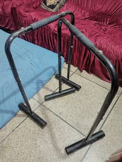 pair of parallettes/ dips bar vfor calisthenics and other exercises