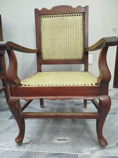 wooden chairs  03004037661