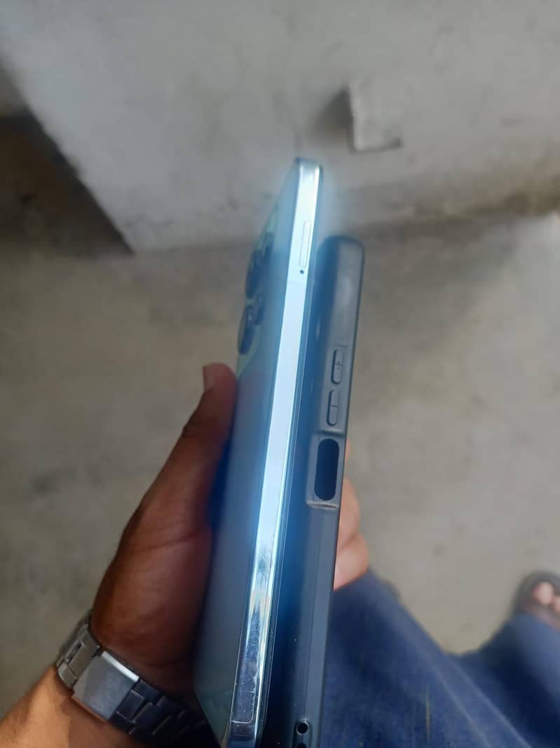 Infinix note 30 complete box with 10/10 condition 4