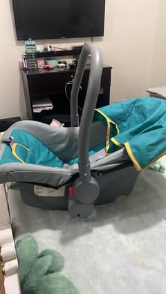 Baby carry cot