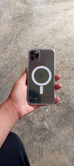 I phone 11 pro max 10/10