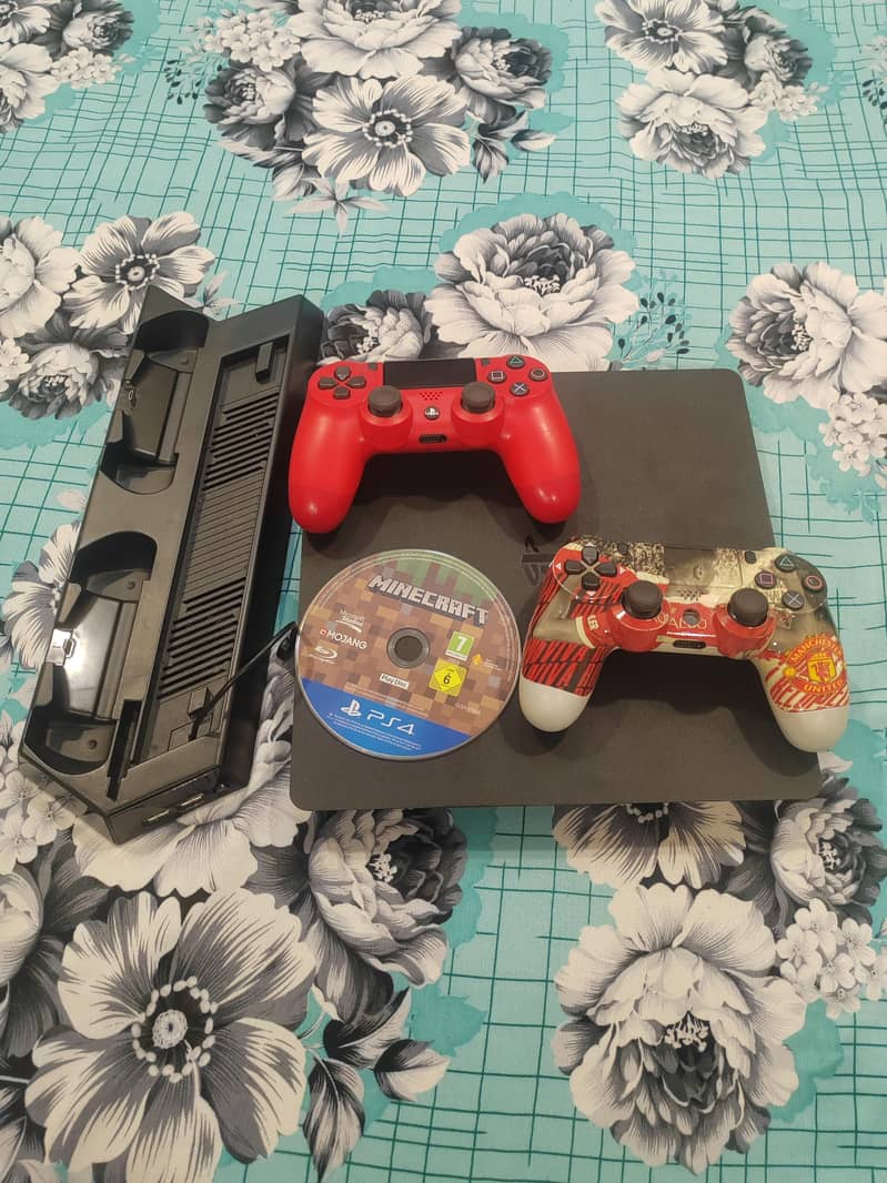 Ps4 Slim with 2 controller and 1tb and Games 9