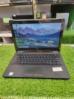 Dell Latitude 7270 | Core i5 6th Gen | 8GB RAM | 256GB SSD | Ultra Sl