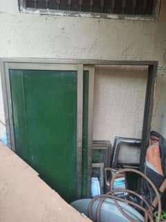 Used aluminum windows for sale 2 five by five with glass and 2 bathroo