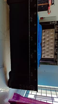 Bed available for sale condition 10/8
