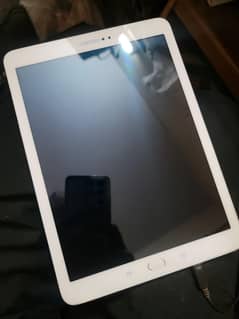 Samsung Tab S2 9.7 (read ad)