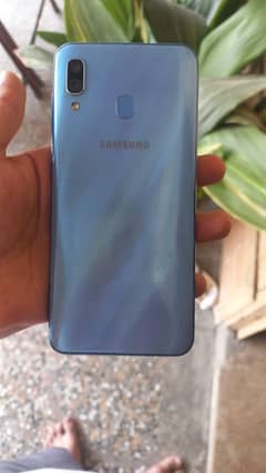 Samsung Galaxy A30
