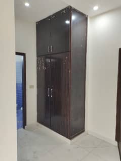 5 MARLA UPPER PORTION AVAILABLE FOR RENT IN DHA RAHBER 11