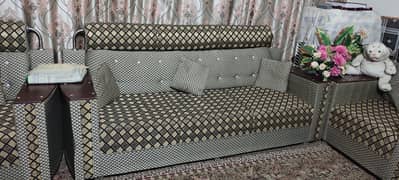 New sofa 5 seaters. . . .