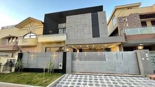10 Marla Stylish Full House For Rent In Phase 1 Spacious 4 Bed Dream Home!