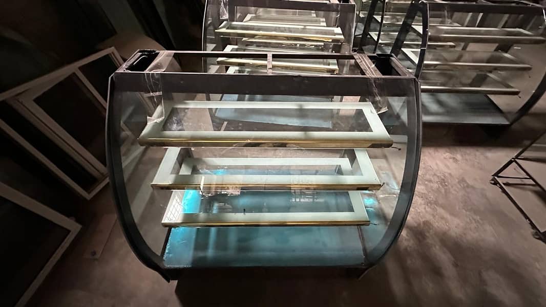 display counter / bakery counter / cake counter / cake chillar 16