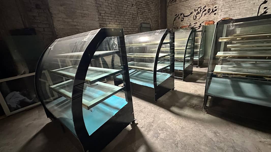 display counter / bakery counter / cake counter / cake chillar 19