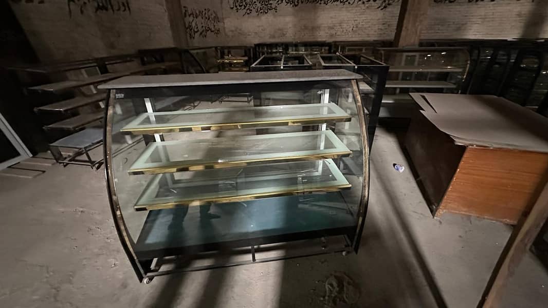 display counter / bakery counter / cake counter / cake chillar 16