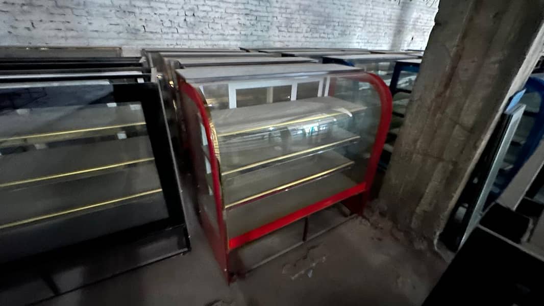 display counter / bakery counter / cake counter / cake chillar 18