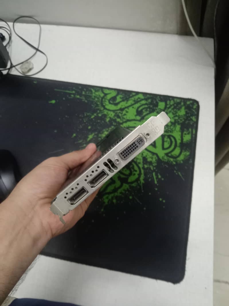 NVIDIA QUADRO K4000 GDDR5 GRAPHICS CARD. 4