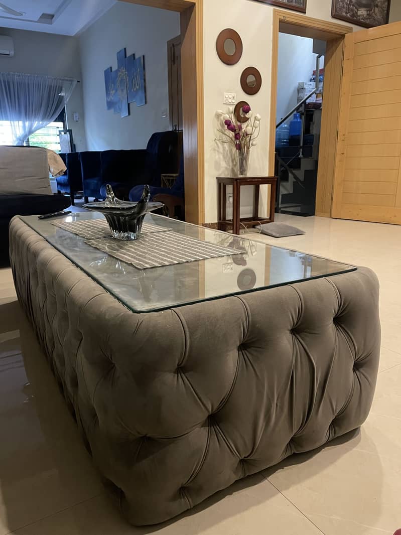 Center table and side tables 3