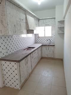3 Bed DD for Sale 1350 Sqft 5 Rooms Flat