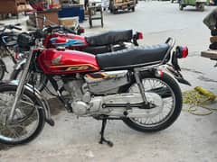 Honda CG125 (Self Start)  21 Bata 22 Model