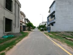 5 Marla Ideal Location Plot For Sale In Platinum Block Park View City Lahore