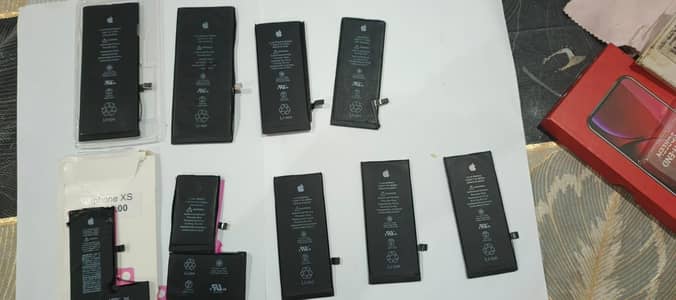 iPhone Batteries Read Ads