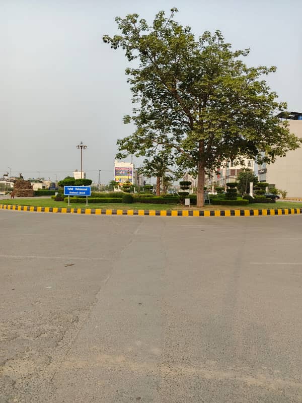 5 Marla Ideal Location Plot Available For Sale In Diamond Block Park View City Lahore. 14