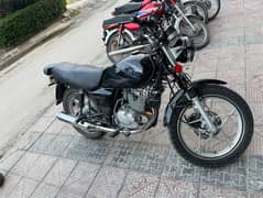 Suzuki GS150 SE - Lahore Number | Only 9500 KM | Like New!