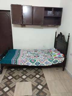 NOOR GIRLS HOSTEL