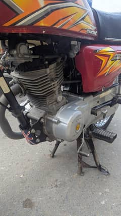 total geniun Honda 125 new condition non exdintal