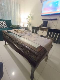 5 seater sofa with 2 side tables and one center table.