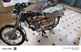 Honda self start black gold eddition