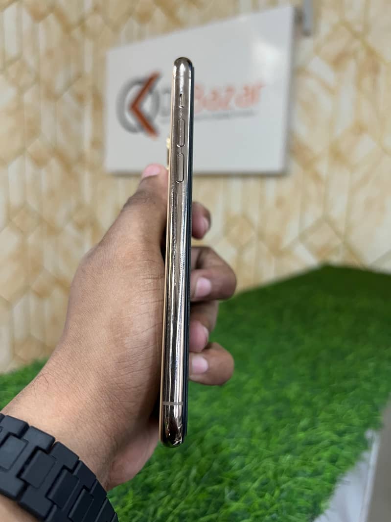 APPLE / IPHONE 11 PRO / 256GB / PTA APPROVED / APPLE IPHONE 11 PRO 4