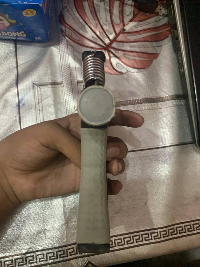 Handgripper used average condition not new 3