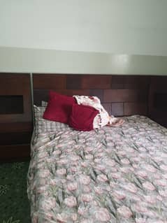 King size bed