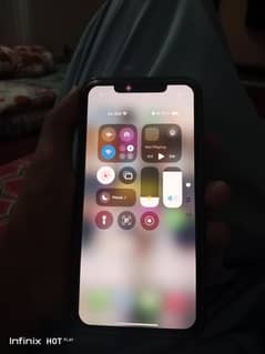 non pta with original charger and zero scratchs no water pack