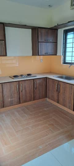 5 Marla Neat and Clean House Available with Gas