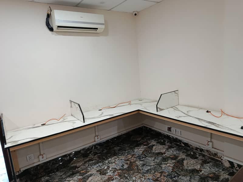 Computer Table Racks 1