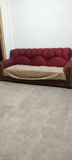 5 seater sofa in a very good condition