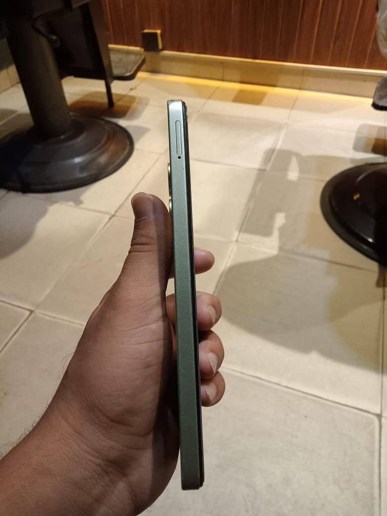 redmi 13c 6/128 condition 10/8 with only box 1
