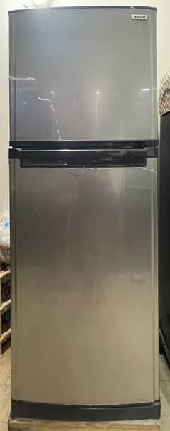 FULL SIZE FRIDGE.