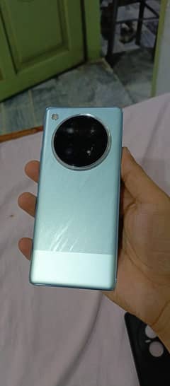 infinix zero 40 8+8/256 complete box