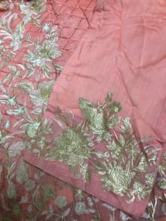 May ny ya dress 2 to 3 hours k liye pehna tha and now I want to sell