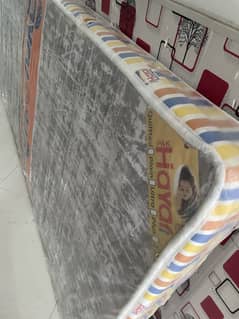Single bed medicated mattress (Hostel City)
