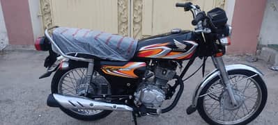 honda CG 125 larkana num 2022 10/10 condition