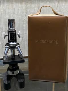 Microscope