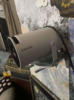 Magcubic projector